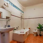 Dentro Le Mura, Ampia Casa 3 Min Comics Appartamento *